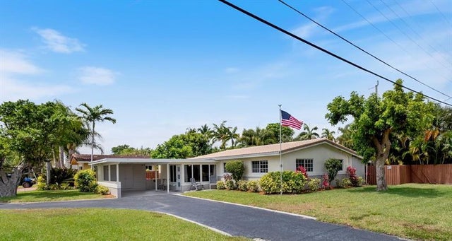 1 of 34 - 2113 Ne 29th Ct, Fort Lauderdale, FL