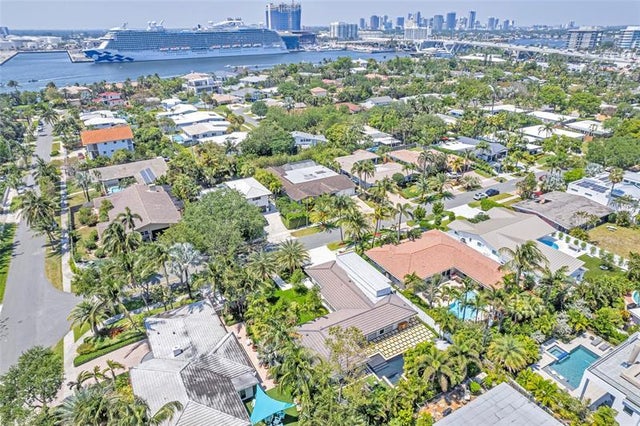 4 of 46 - 2008 Admirals Way, Fort Lauderdale, FL