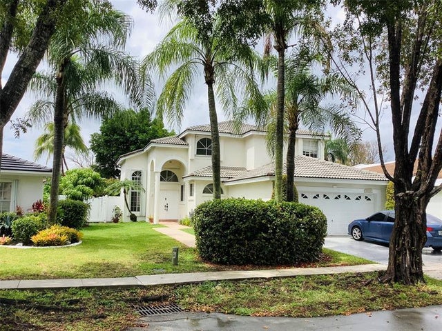 2 of 23 - 17686 Sw 10th St, Pembroke Pines, FL