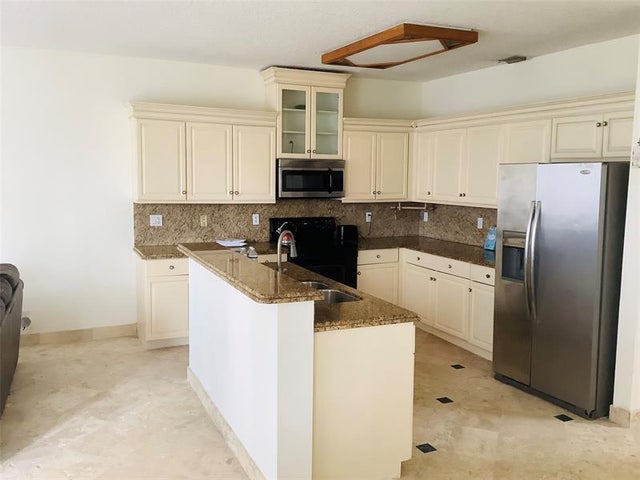 4 of 23 - 17686 Sw 10th St, Pembroke Pines, FL