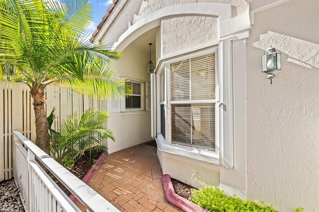 3 of 26 - 1630 Sweetbay Way, Hollywood, FL