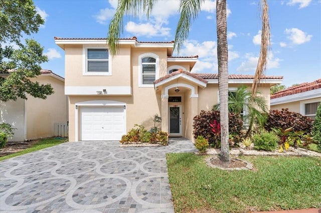 1 of 13 - 6033 Nw 45th Ave, Coconut Creek, FL