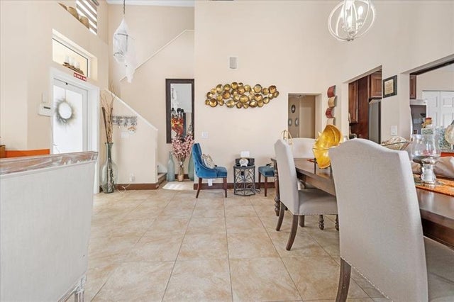 4 of 13 - 6033 Nw 45th Ave, Coconut Creek, FL