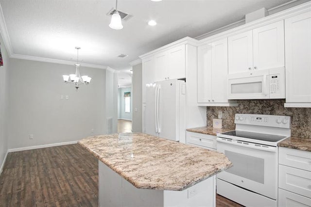 5 of 32 - 4300 Se Saint Lucie Blvd #118, Stuart, FL