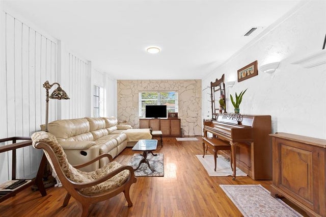 3 of 16 - 1340 Adams St, Hollywood, FL