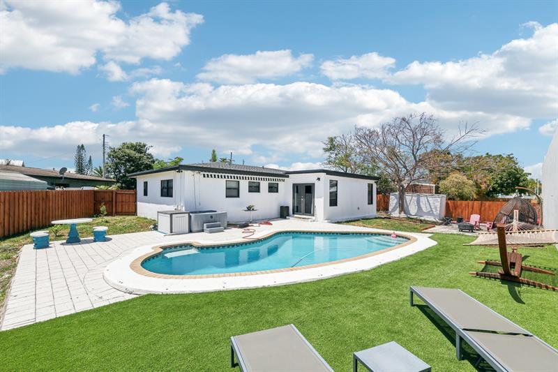 2030 Sw 22nd Ave, Fort Lauderdale