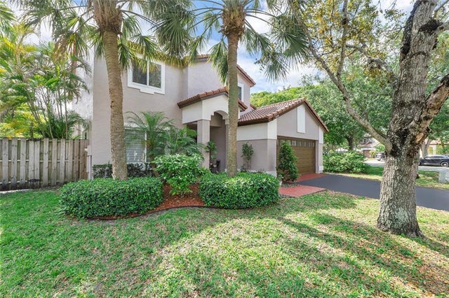 3 of 40 - 5490 Nw 50th Ave, Coconut Creek, FL