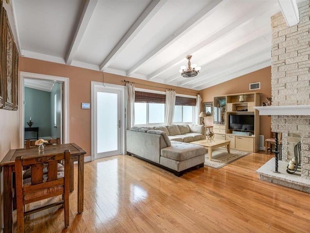 5 of 34 - 2436 Gulfstream Ln, Fort Lauderdale, FL