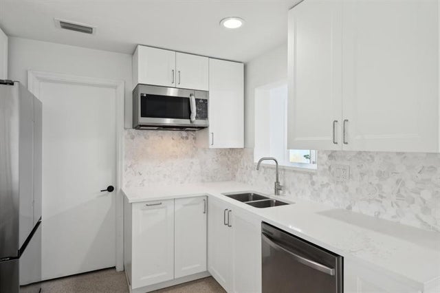 3 of 32 - 1547 Ne 39th St, Oakland Park, FL