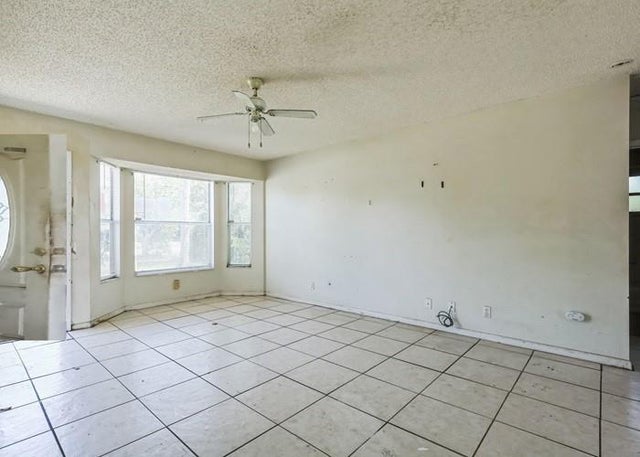 4 of 19 - 1229 18th Ave N, Lake Worth, FL