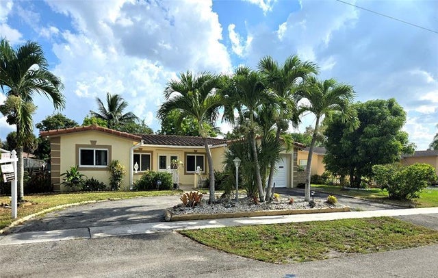 4600 Nw 39th St, Lauderdale Lakes