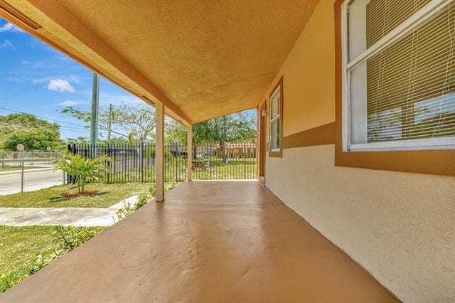 5 of 21 - 529 N 13th St, Fort Pierce, FL