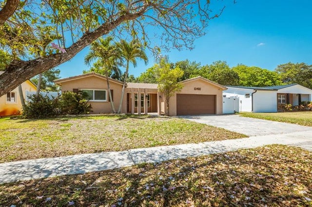 2 of 25 - 10460 Nw 2nd Ct, Plantation, FL