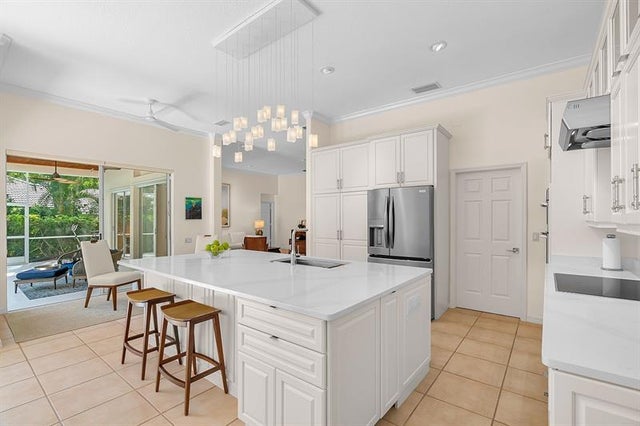 2 of 37 - 530 Marbrisa Dr, Indian River Shores, FL