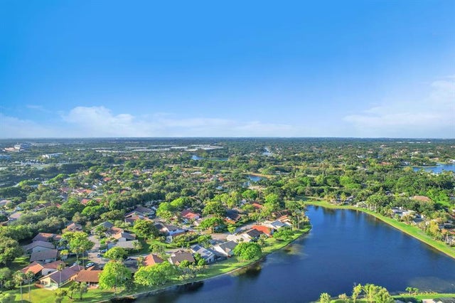 5 of 33 - 2097 Montpeliar, Weston, FL