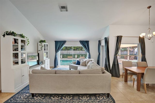 3 of 41 - 5503 Sw 103rd Ave, Cooper City, FL