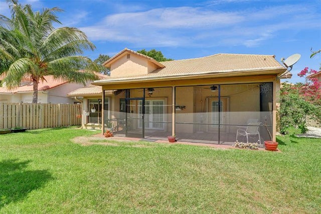 4 of 65 - 2565 Kerry Dr, Cooper City, FL