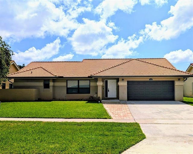 1 of 30 - 9460 El Clair Ranch Rd, Boynton Beach, FL