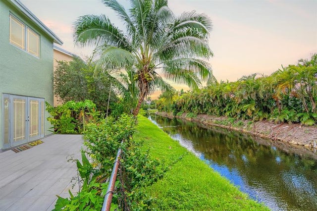 4 of 58 - 9816 Nw 51 Te, Doral, FL