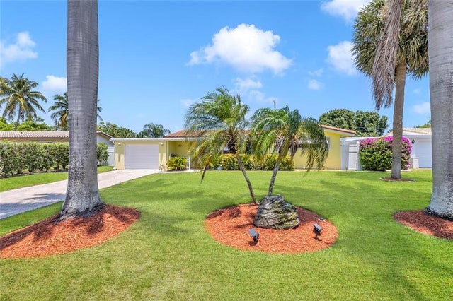 1 of 32 - 1961 Ne 31st St, Lighthouse Point, FL