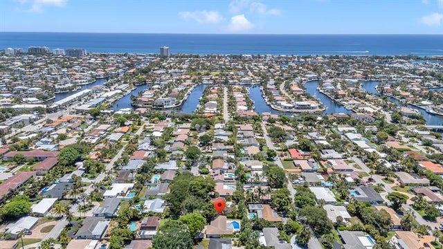 4 of 34 - 2120 Ne 34th Ct, Lighthouse Point, FL