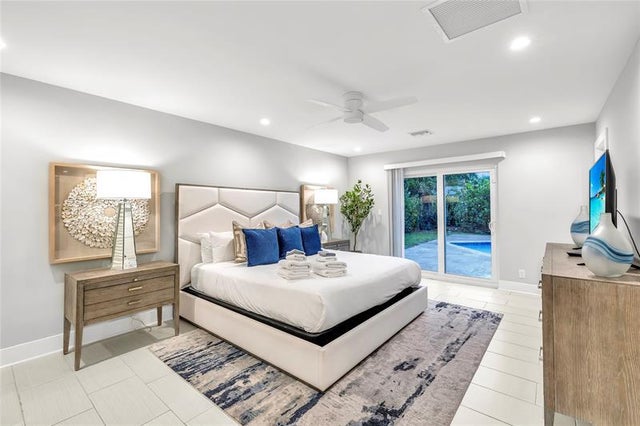 5 of 34 - 2120 Ne 34th Ct, Lighthouse Point, FL