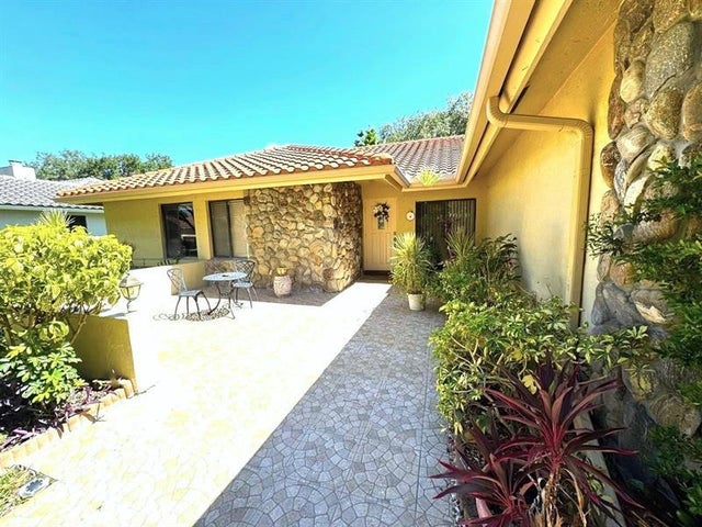 1 of 53 - 9124 Nw 50th Ct, Coral Springs, FL