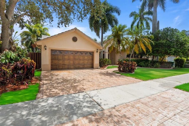 1 of 26 - 12626 Sw 9th Pl, Davie, FL