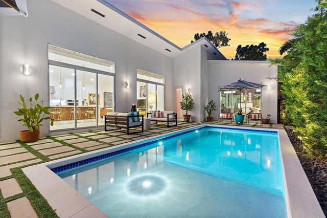 1 of 43 - 619 Ne 21st Ct, Wilton Manors, FL