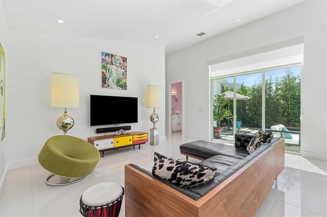 4 of 43 - 619 Ne 21st Ct, Wilton Manors, FL