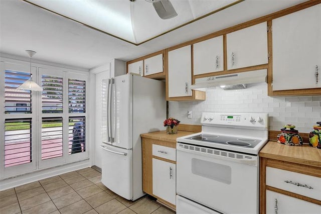 5 of 82 - 2261 Sw 15th Pl, Deerfield Beach, FL