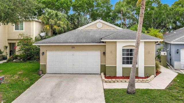 1 of 47 - 134 E Riverbend Dr, Sunrise, FL