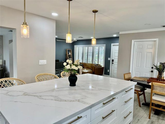 5 of 69 - 341 Se 3rd St, Pompano Beach, FL