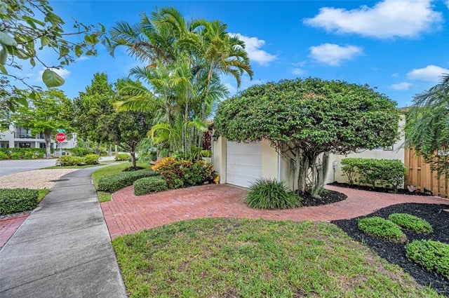 4 of 51 - 1600 Ne 4th Ct, Fort Lauderdale, FL