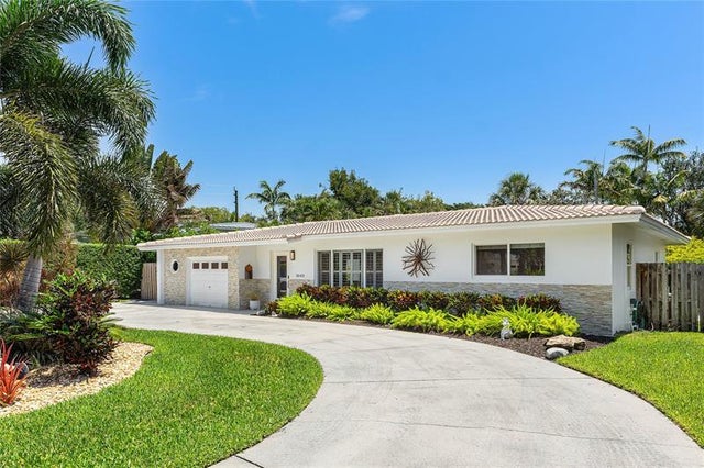 2 of 46 - 2642 Ne 26th Ter, Lighthouse Point, FL