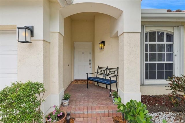 4 of 20 - 64 Gables Blvd, Weston, FL