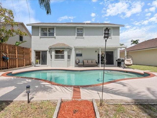 3 of 34 - 961 Sw 98th Ave, Pembroke Pines, FL