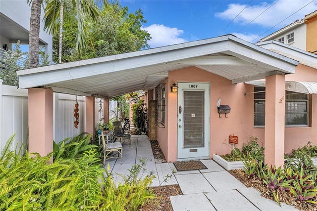 1 of 26 - 1009 Ne 6th St, Fort Lauderdale, FL