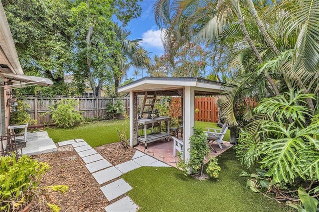 4 of 26 - 1009 Ne 6th St, Fort Lauderdale, FL