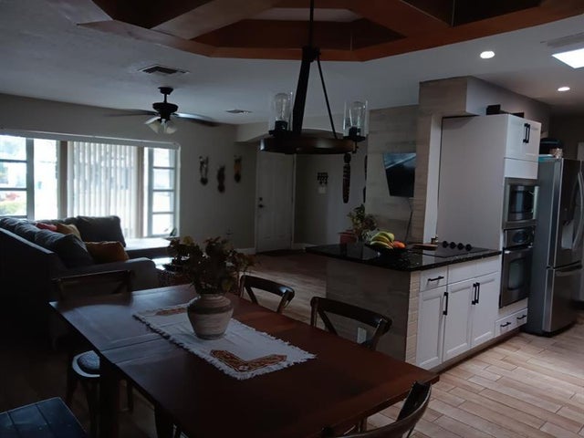 3 of 29 - 8204 Nw 100th Ter, Tamarac, FL
