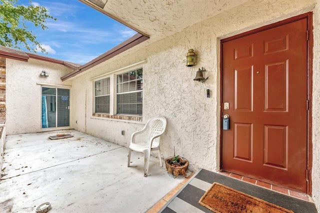 2 of 31 - 8100 Nw 44th Ct, Lauderhill, FL