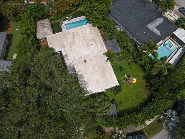 3 of 24 - 18560 Ne 20th Ct, North Miami Beach, FL