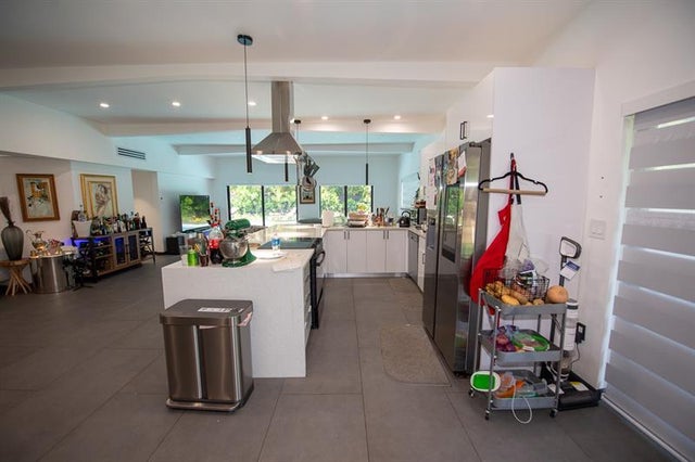 5 of 24 - 18560 Ne 20th Ct, North Miami Beach, FL