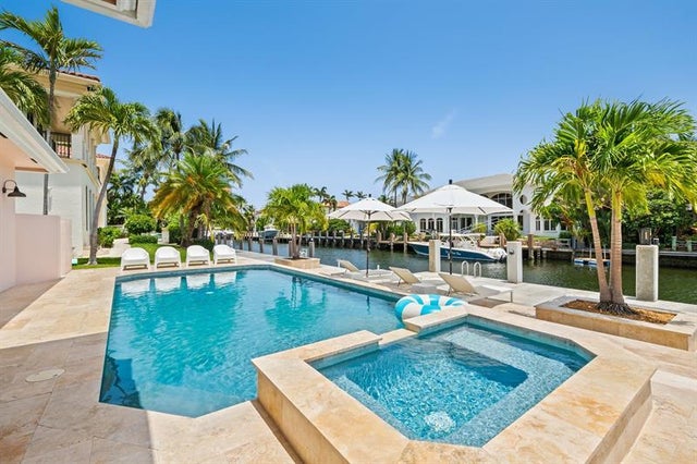 4 of 45 - 2342 Ne 26th St, Lighthouse Point, FL
