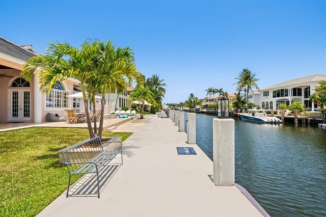 5 of 45 - 2342 Ne 26th St, Lighthouse Point, FL