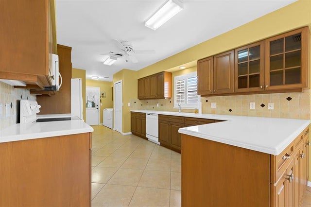 5 of 29 - 10893 Ventura Cir, Boynton Beach, FL