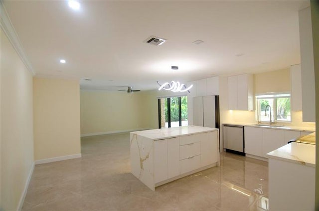 5 of 56 - 1765 Sw 112th Av, Davie, FL