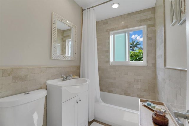 5 of 67 - 17 Se 9th Ave, Deerfield Beach, FL