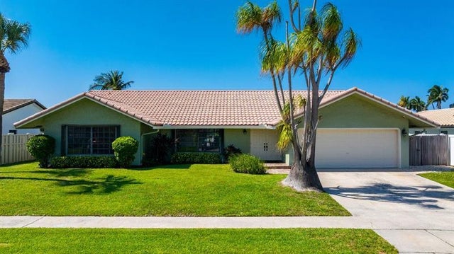 2 of 52 - 2751 Ne 46th St, Lighthouse Point, FL