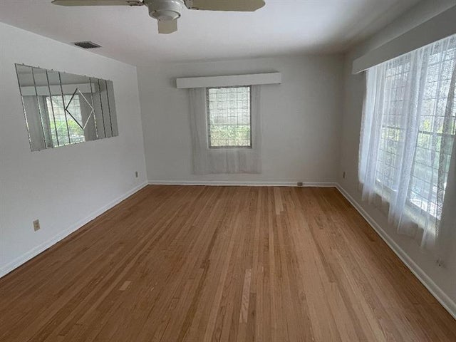 3 of 18 - 723 N 4th St, Lantana, FL